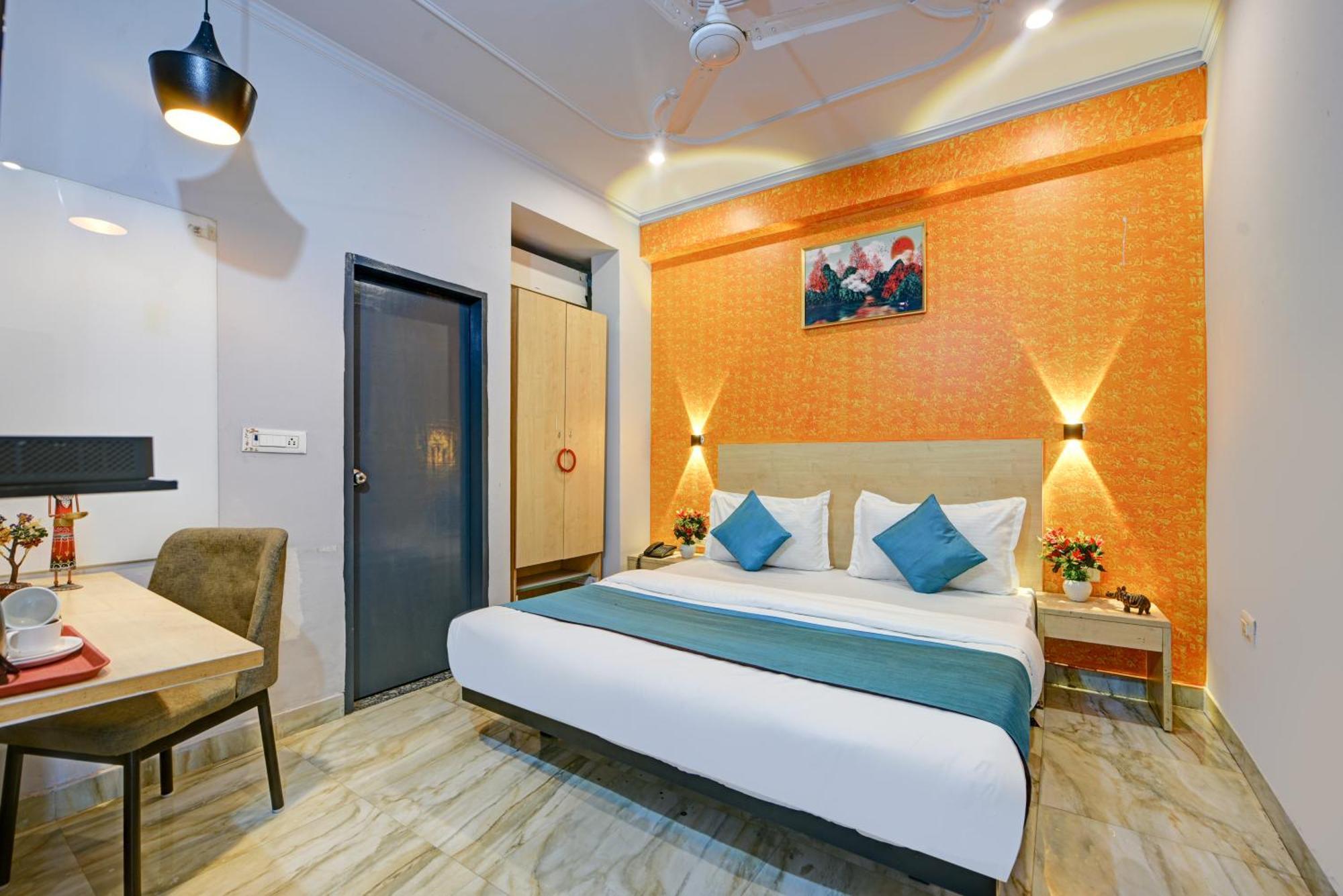 Royal Spark Inn1 - Medicity Gurugram, Near Medanta Hospital Гургаон Экстерьер фото