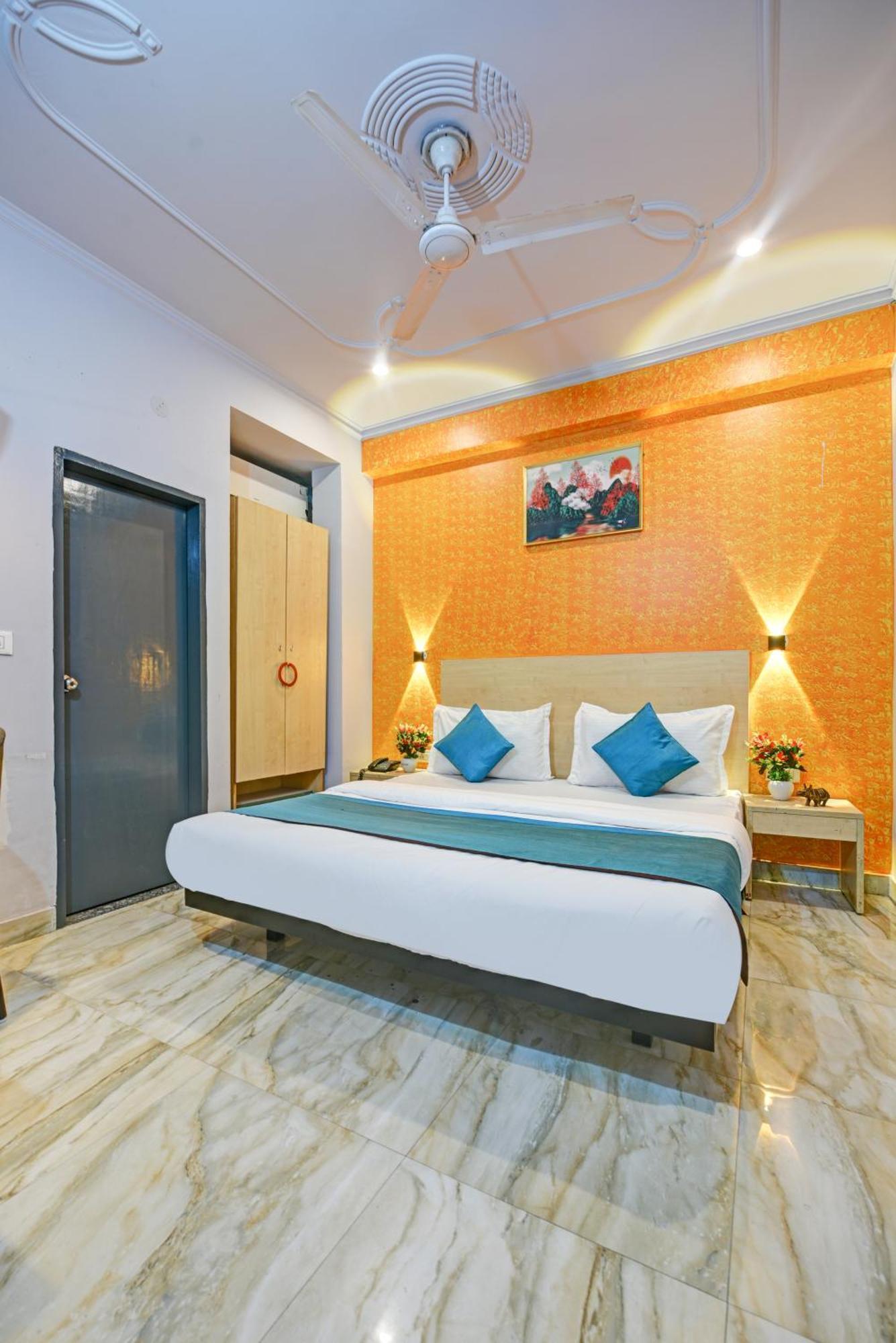 Royal Spark Inn1 - Medicity Gurugram, Near Medanta Hospital Гургаон Экстерьер фото