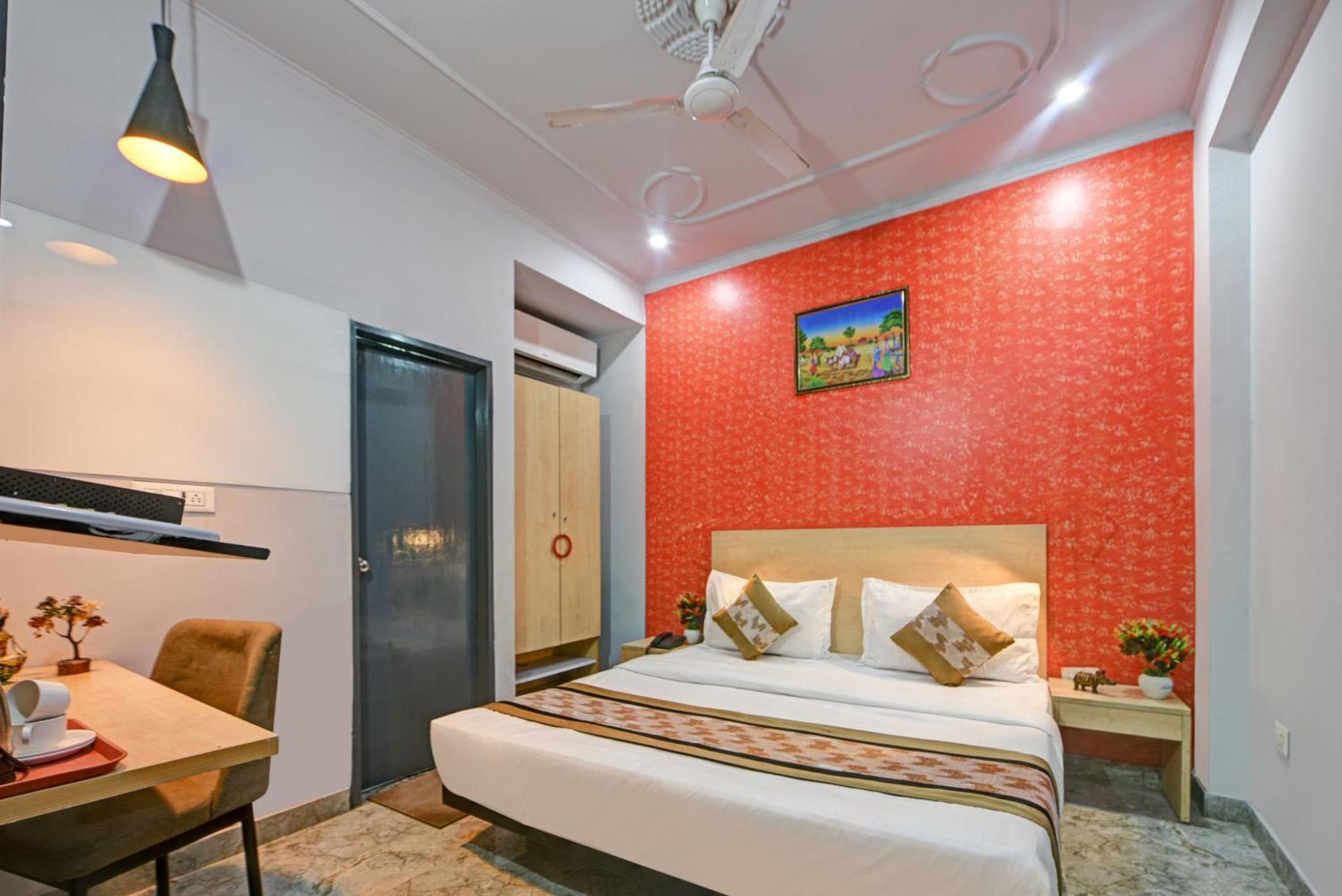Royal Spark Inn1 - Medicity Gurugram, Near Medanta Hospital Гургаон Экстерьер фото