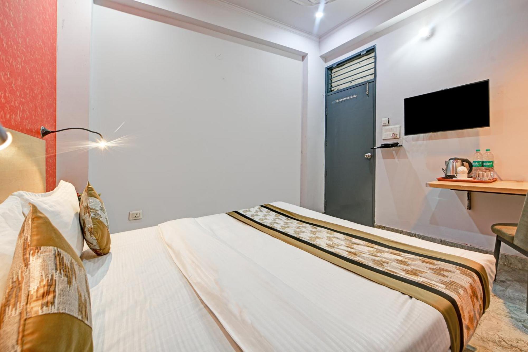 Royal Spark Inn1 - Medicity Gurugram, Near Medanta Hospital Гургаон Экстерьер фото