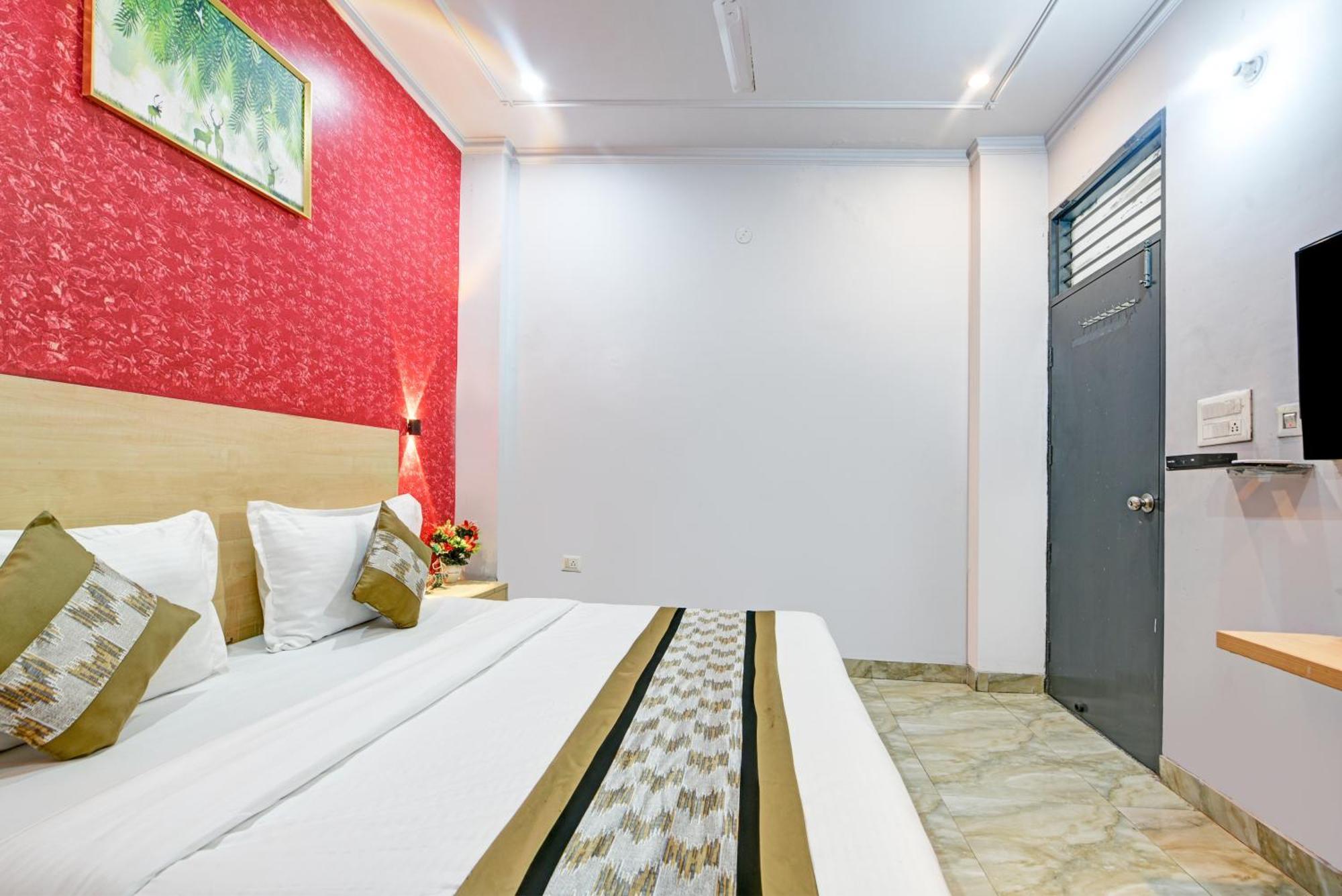 Royal Spark Inn1 - Medicity Gurugram, Near Medanta Hospital Гургаон Экстерьер фото
