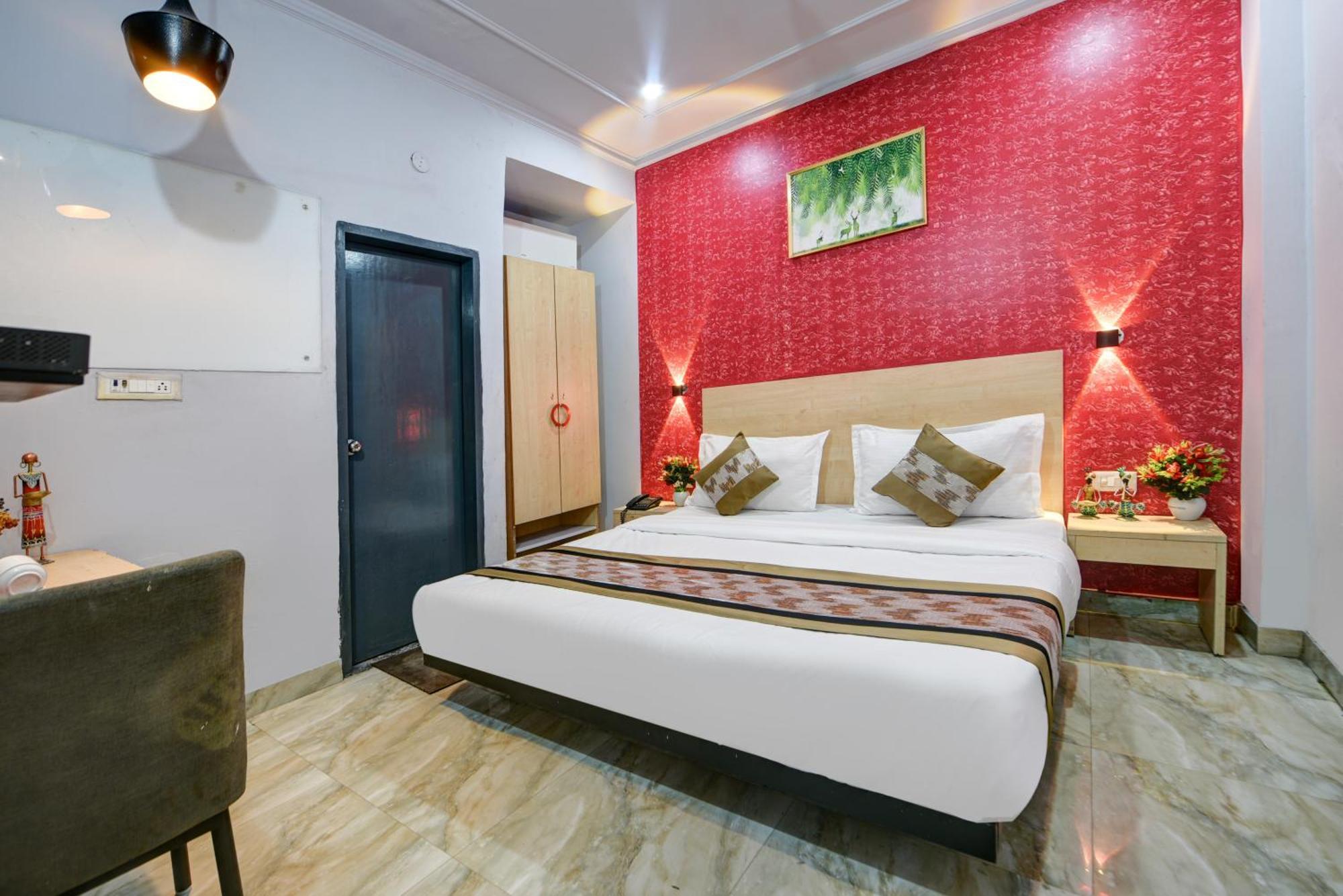Royal Spark Inn1 - Medicity Gurugram, Near Medanta Hospital Гургаон Экстерьер фото