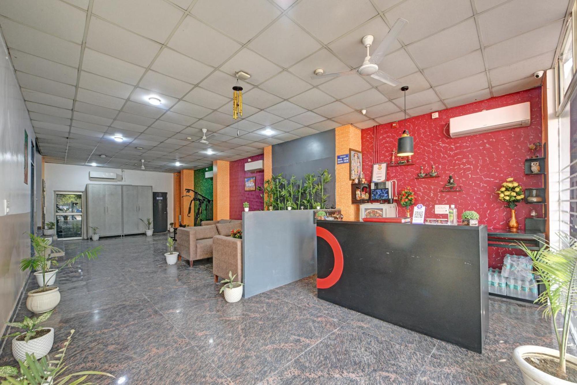 Royal Spark Inn1 - Medicity Gurugram, Near Medanta Hospital Гургаон Экстерьер фото