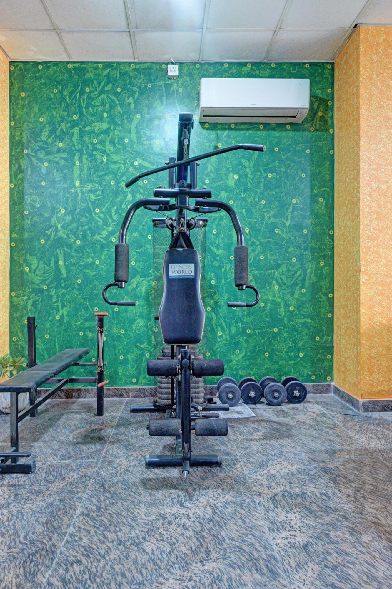 Royal Spark Inn1 - Medicity Gurugram, Near Medanta Hospital Гургаон Экстерьер фото