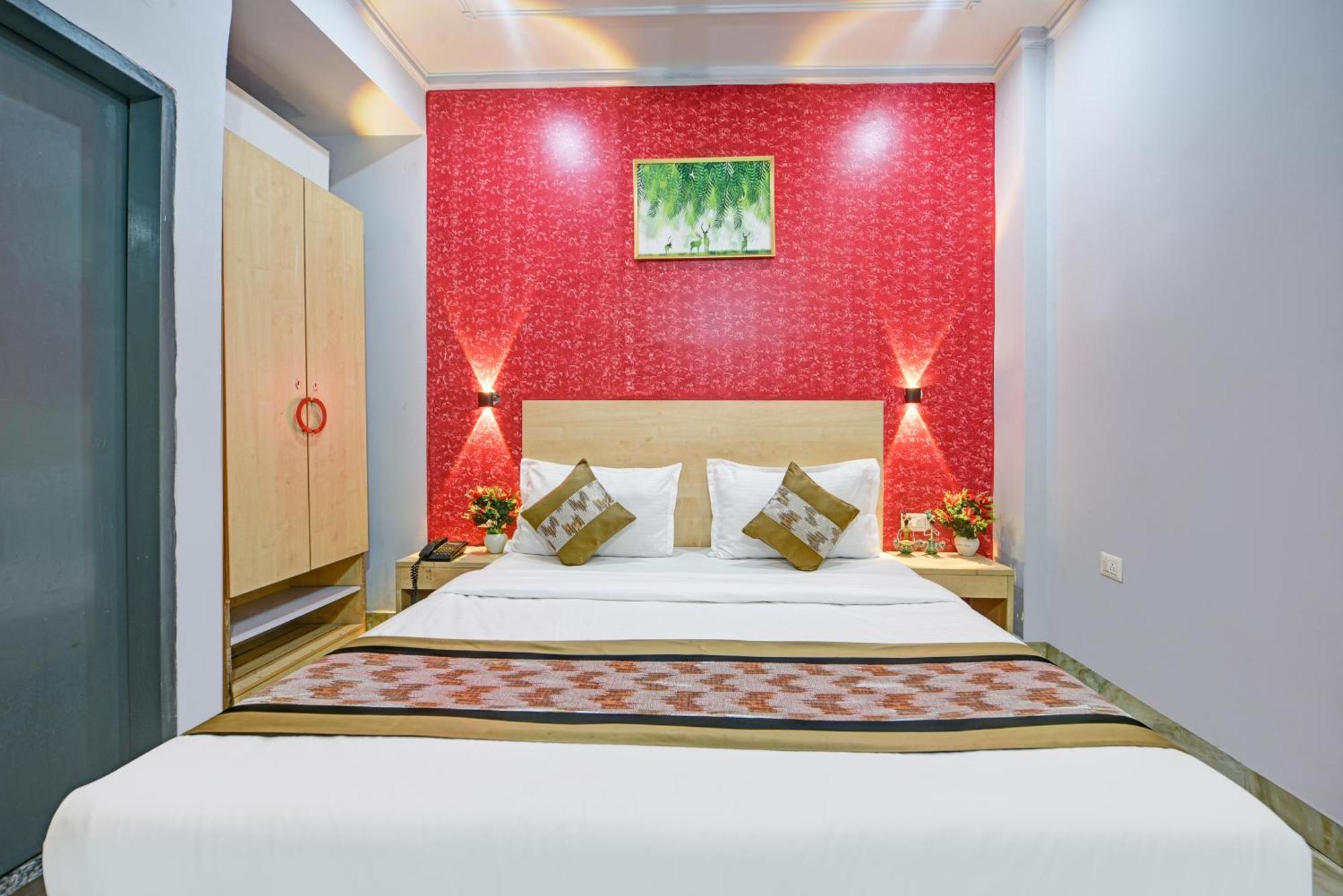 Royal Spark Inn1 - Medicity Gurugram, Near Medanta Hospital Гургаон Экстерьер фото